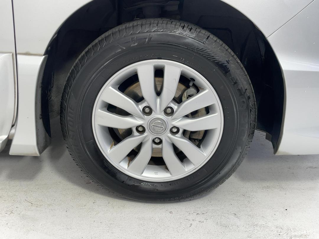Photo '9' of Nissan Serena