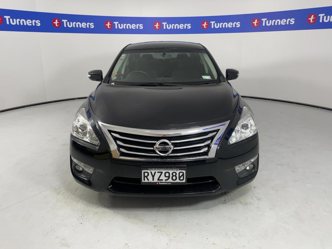 Photo '2' of Nissan Teana