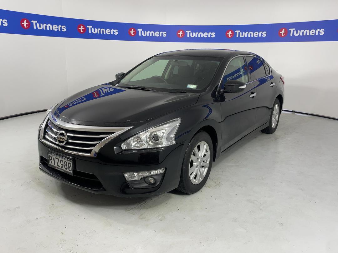 Photo '4' of Nissan Teana