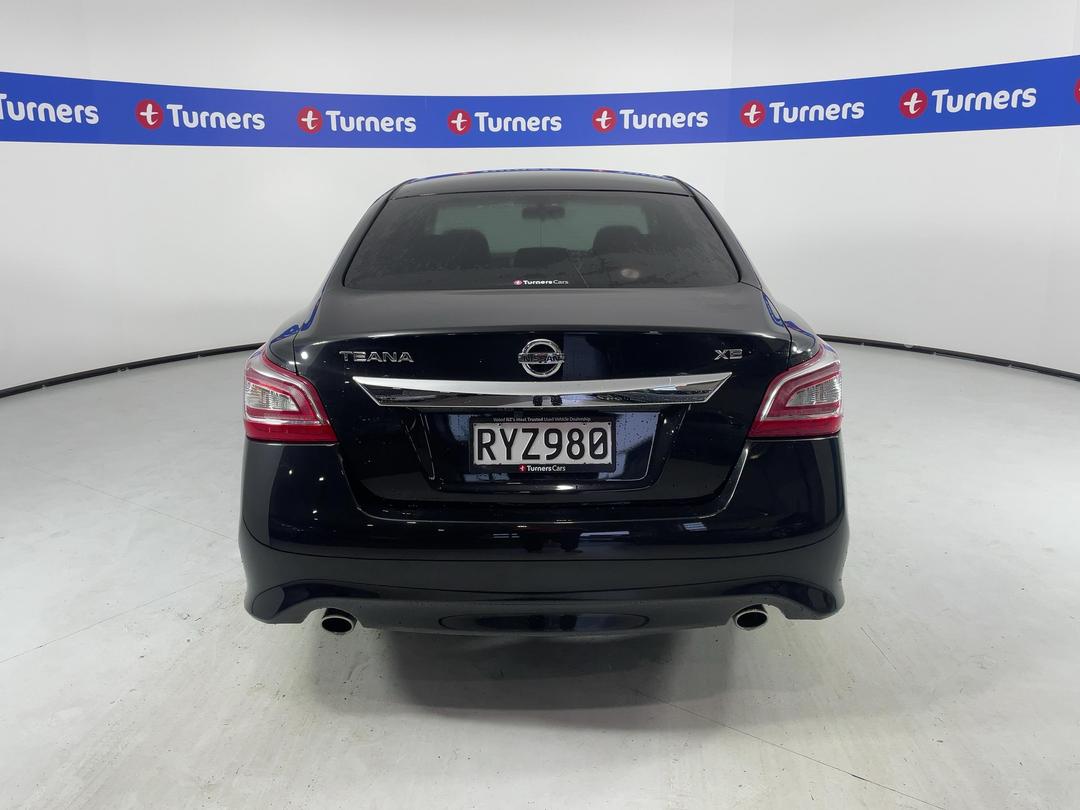 Photo '6' of Nissan Teana