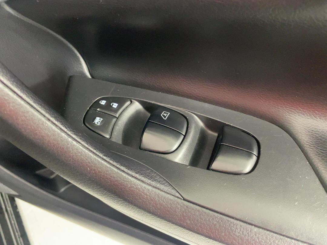Photo '26' of Nissan Teana