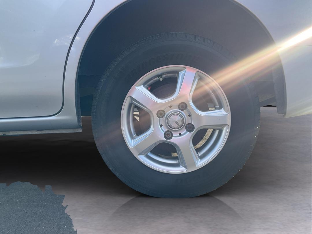 Photo '11' of Nissan Vanette