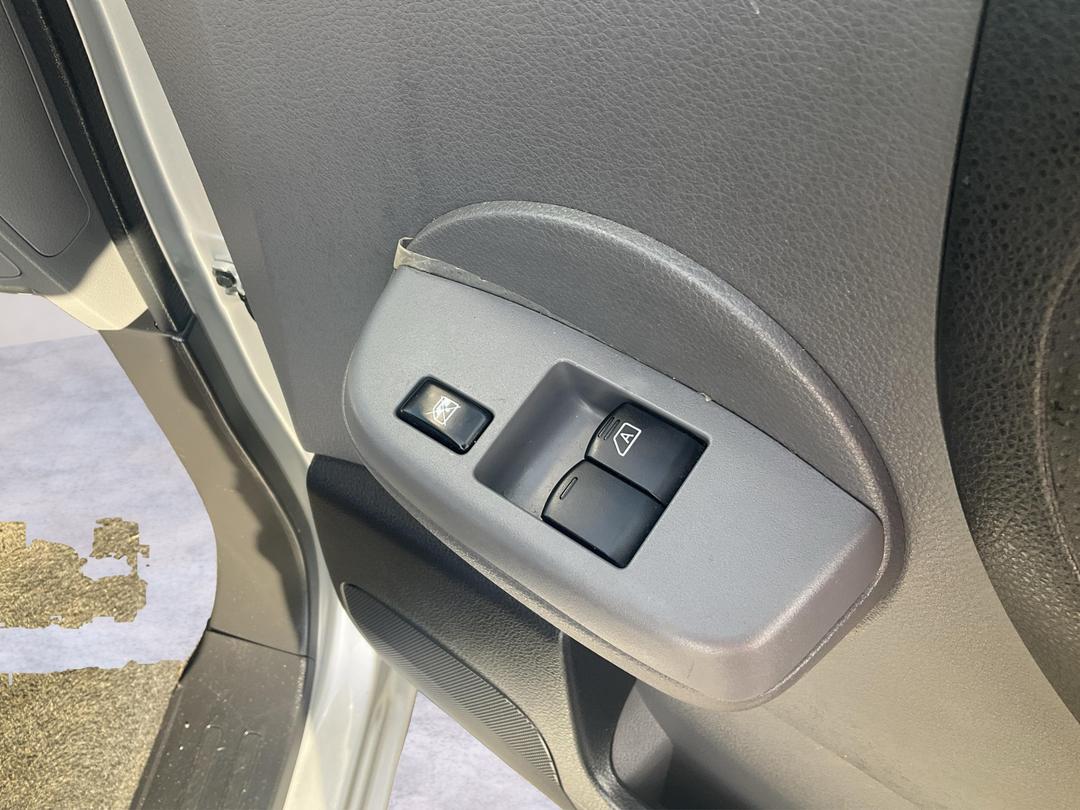 Photo '24' of Nissan Vanette