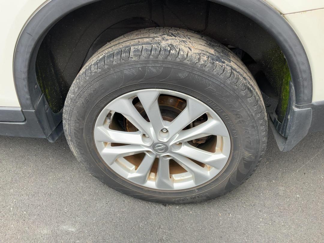 Photo '12' of Nissan X-Trail ST