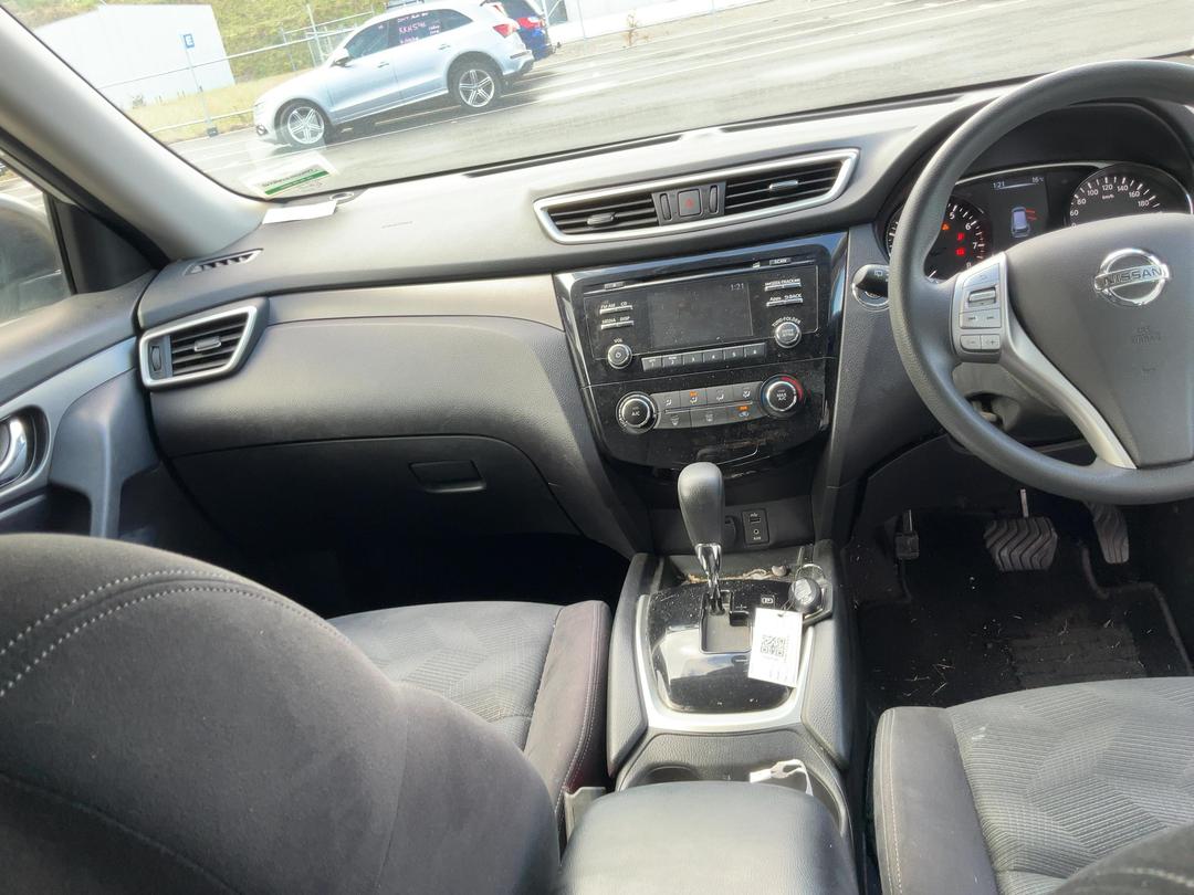 Photo '18' of Nissan X-Trail ST