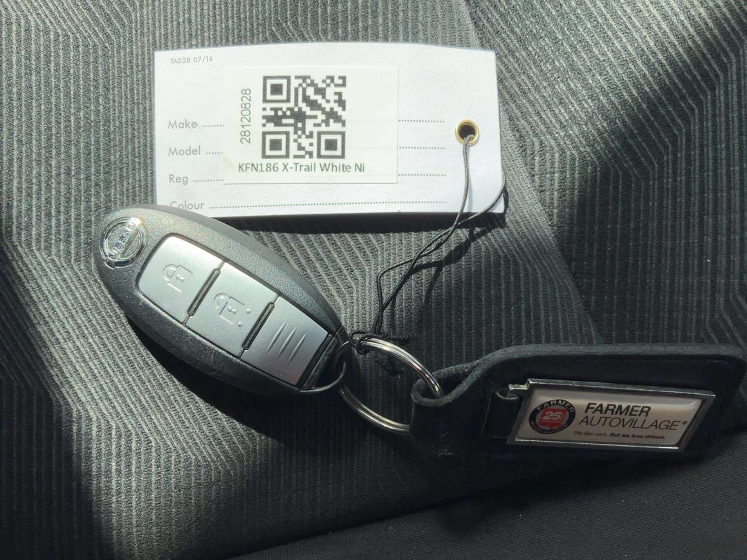 Photo '25' of Nissan X-Trail ST