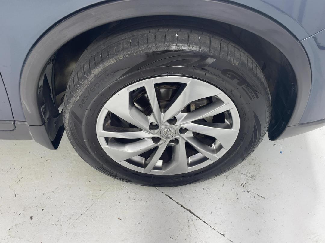 Photo '9' of Nissan X-Trail