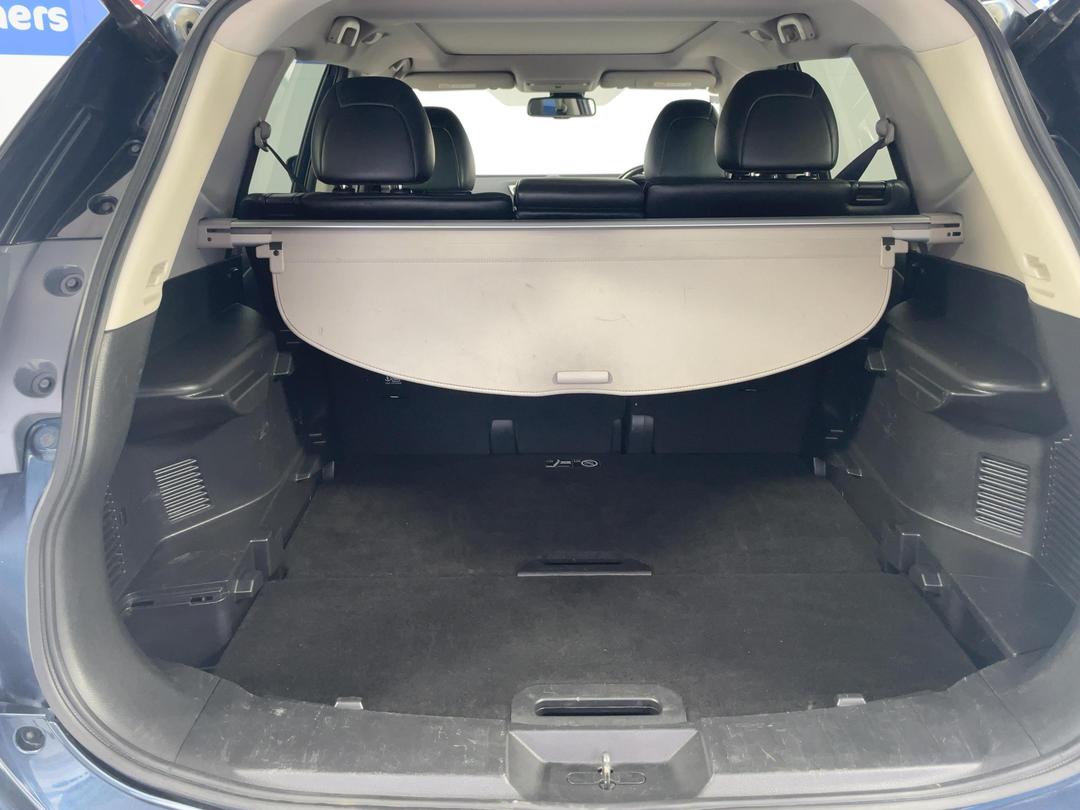 Photo '14' of Nissan X-Trail