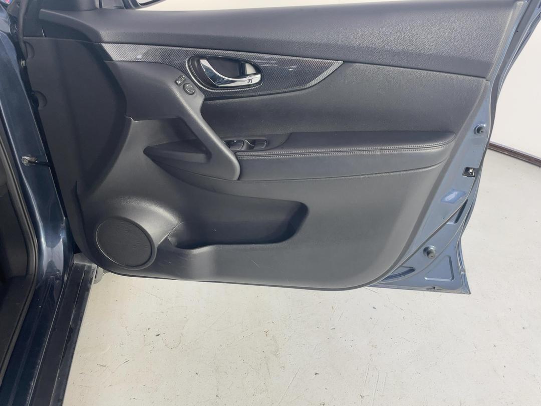 Photo '15' of Nissan X-Trail