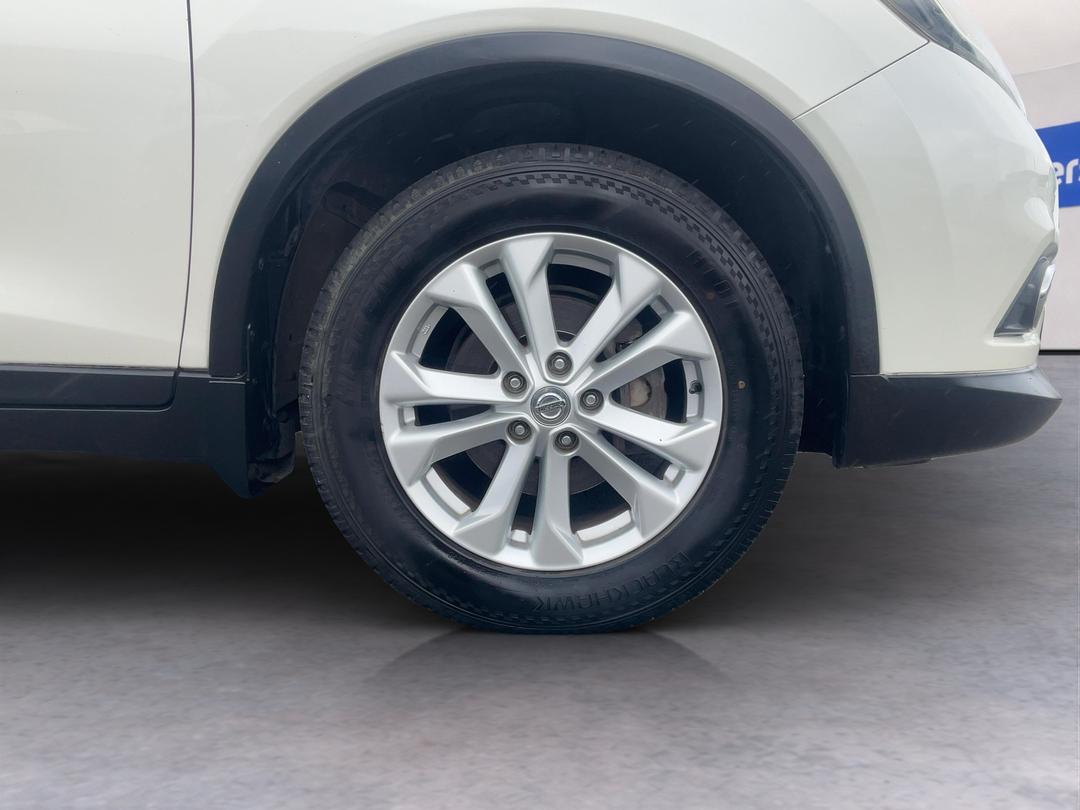 Photo '9' of Nissan X-Trail