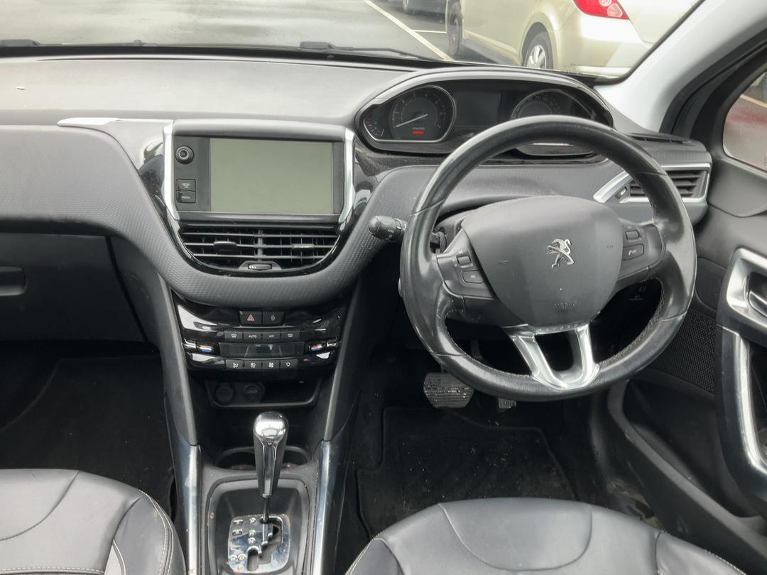 Photo '8' of Peugeot 2008 Allure 1.6 Auto Photo '8' of Peugeot 2008 Allure 1.6 Auto