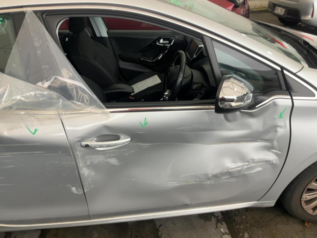 Photo '3' of Peugeot 208 Allure