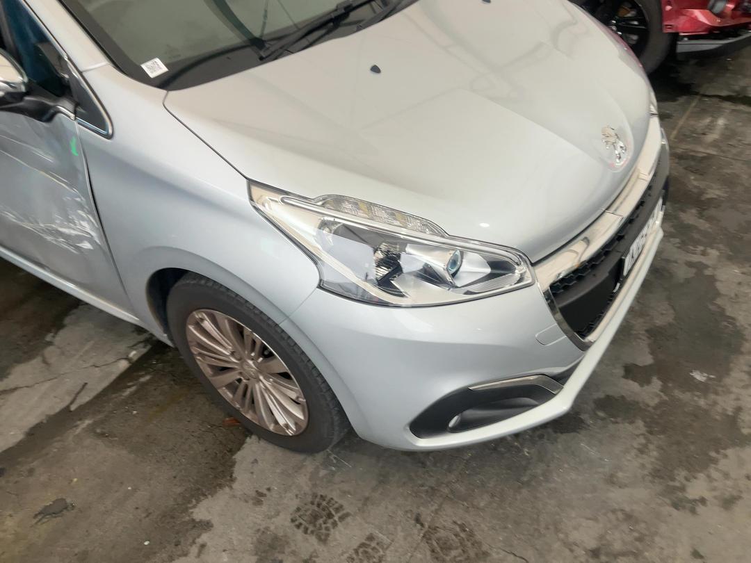 Photo '4' of Peugeot 208 Allure