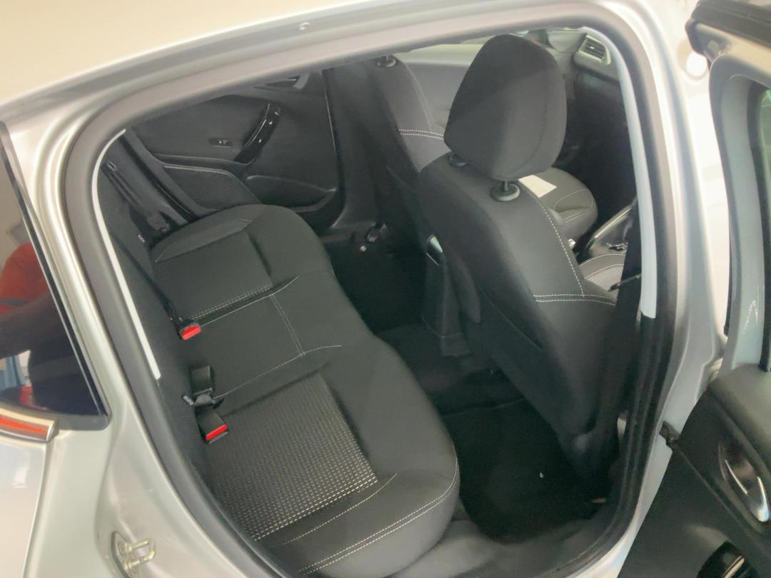 Photo '19' of Peugeot 208 Allure