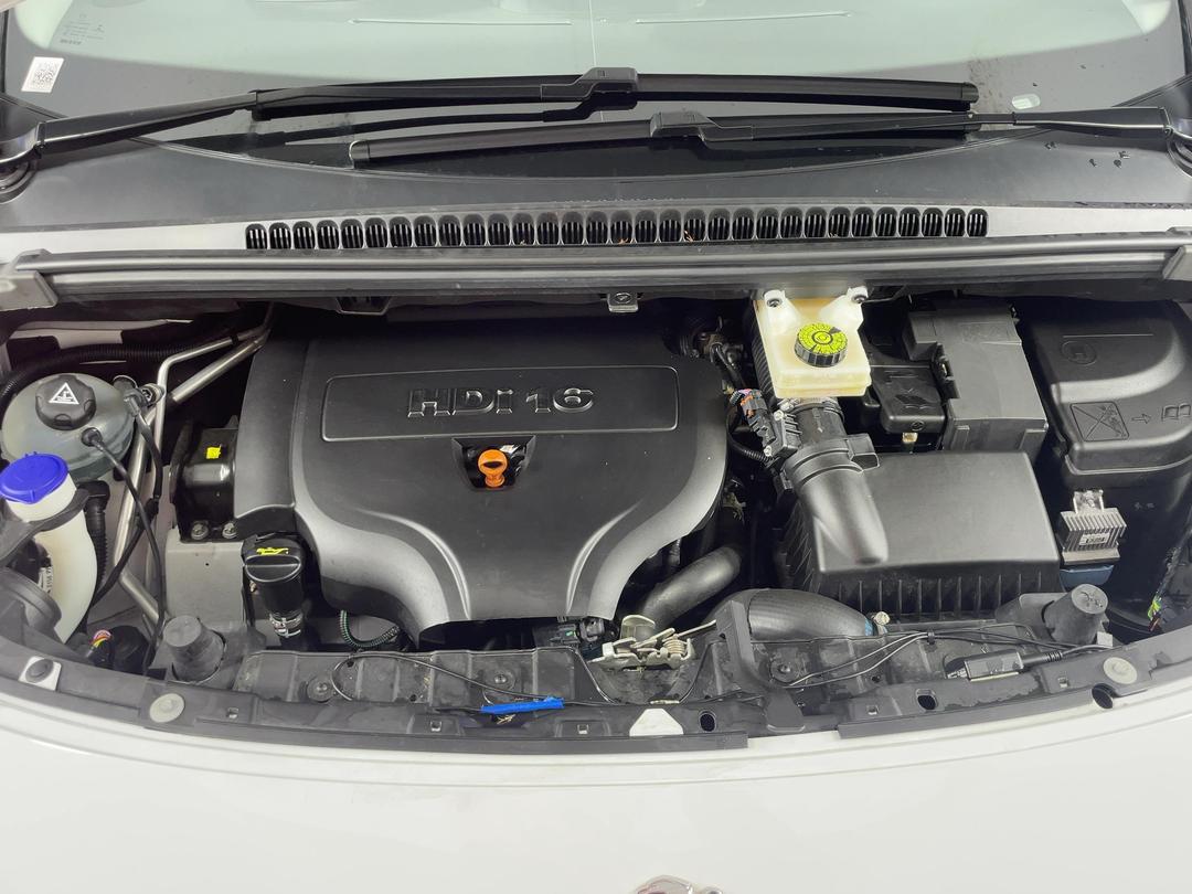 Photo '13' of Peugeot 3008