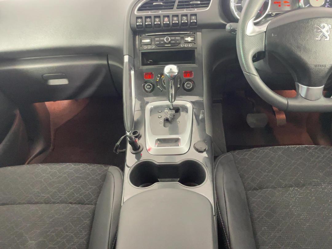 Photo '18' of Peugeot 3008