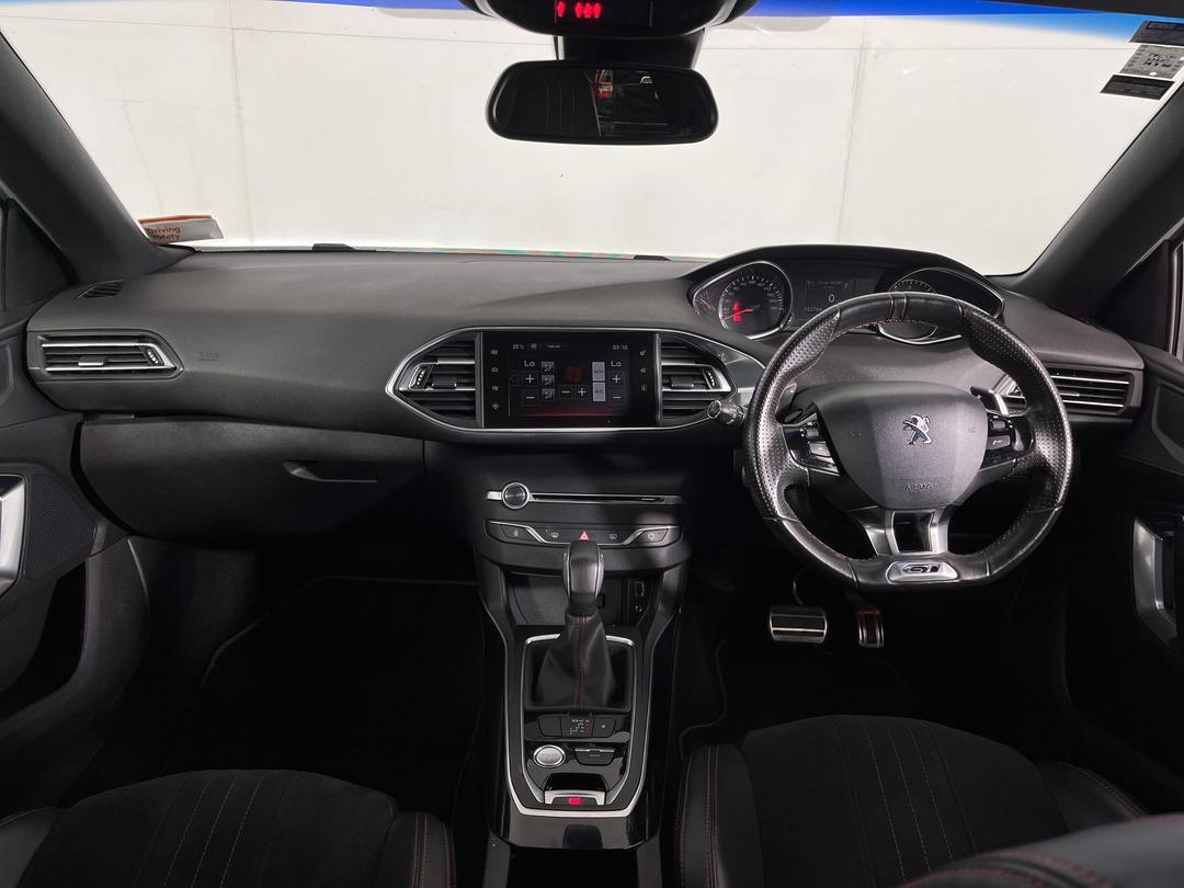 Photo '17' of Peugeot 308