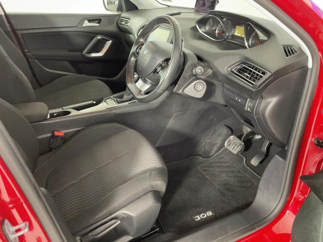 Photo '16' of Peugeot 308