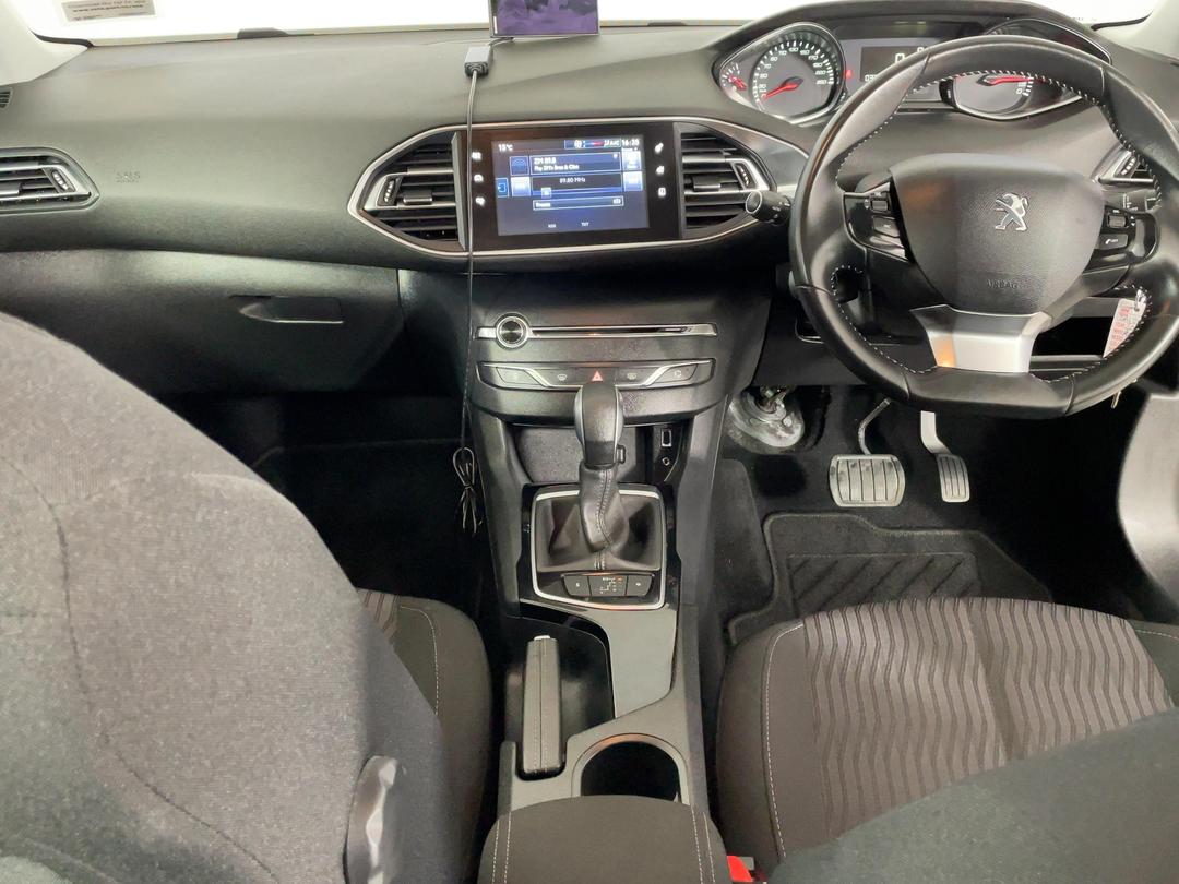 Photo '17' of Peugeot 308