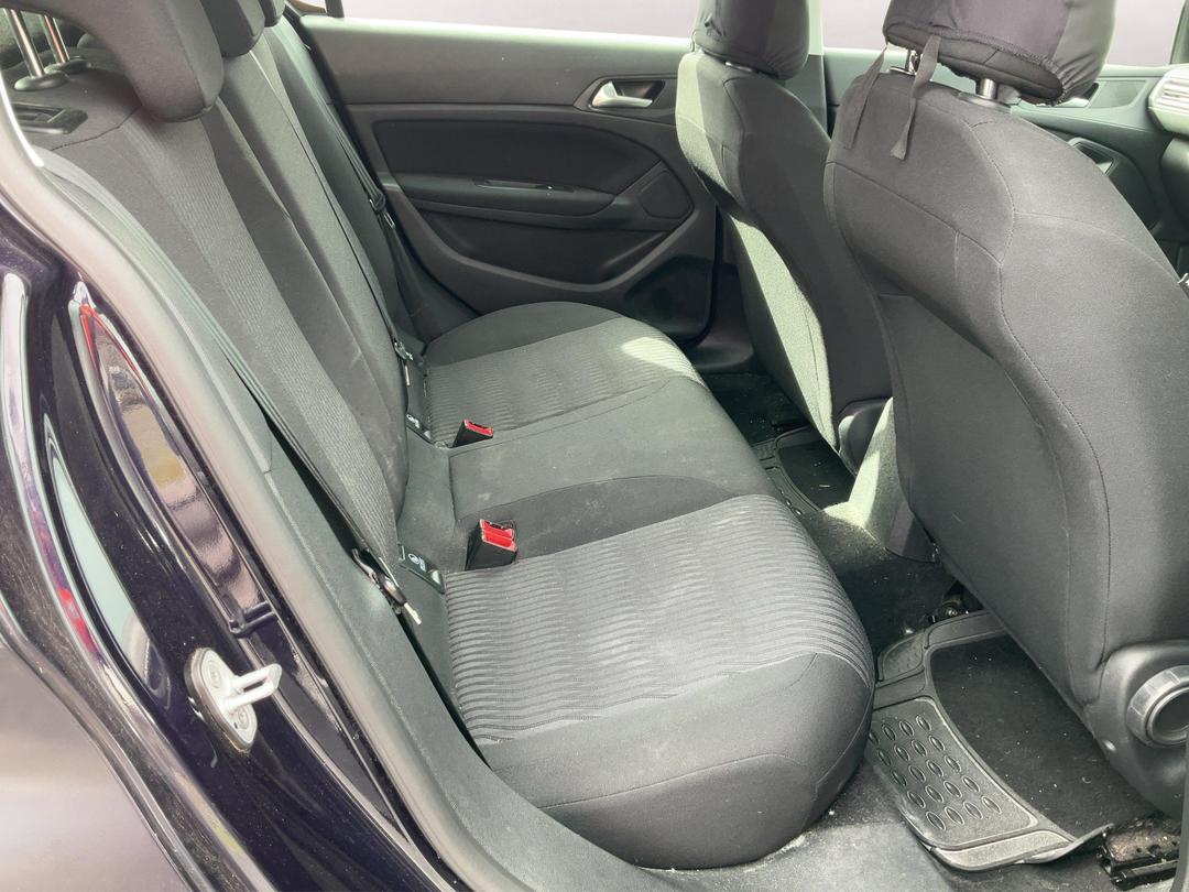 Photo '18' of Peugeot 308 Access Photo '18' of Peugeot 308 Access