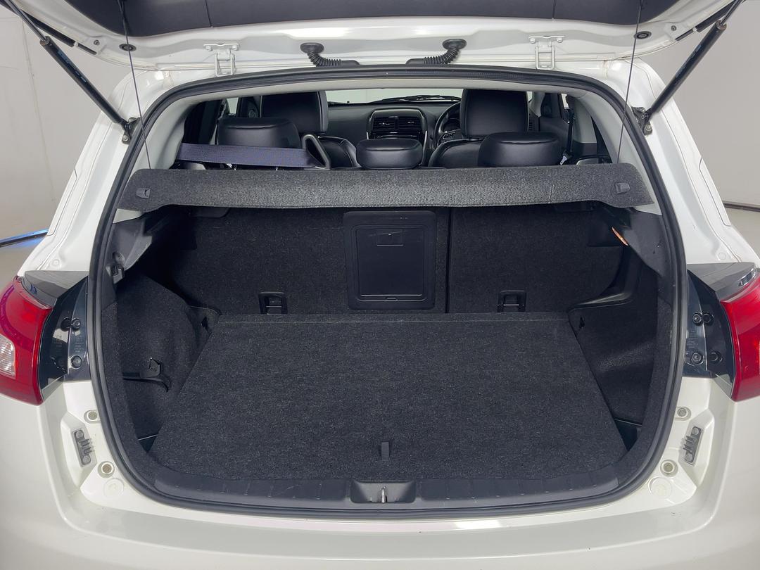 Photo '14' of Peugeot 4008