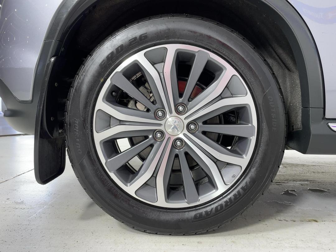 Photo '12' of Peugeot 4008