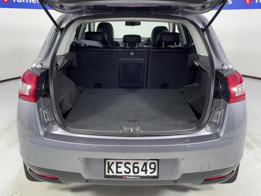 Photo '14' of Peugeot 4008