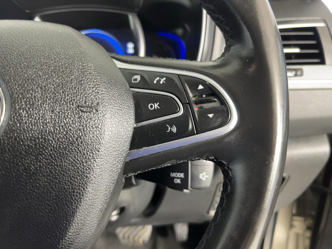 Photo '24' of Renault Koleos