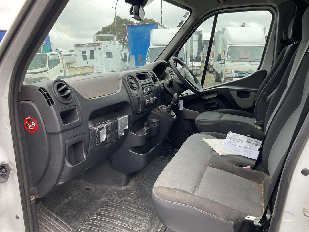 Photo '9' of Renault Master L2H2