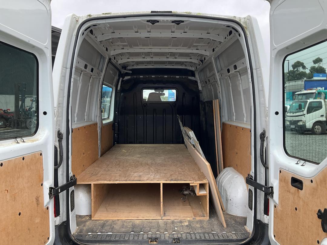 Photo '11' of Renault Master L2H2