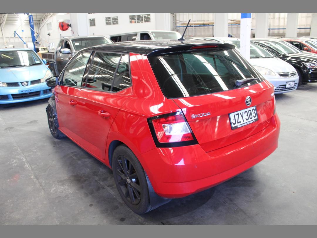 Photo '4' of Skoda Fabia 81KW TSI DSG Photo '4' of Skoda Fabia 81KW TSI DSG