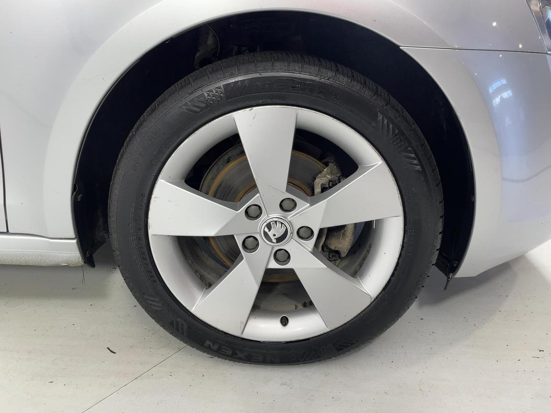Photo '9' of Skoda Octavia