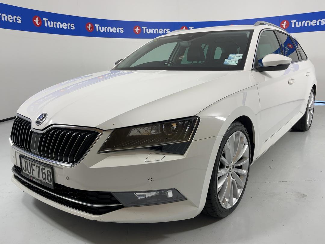Photo '4' of Skoda Superb