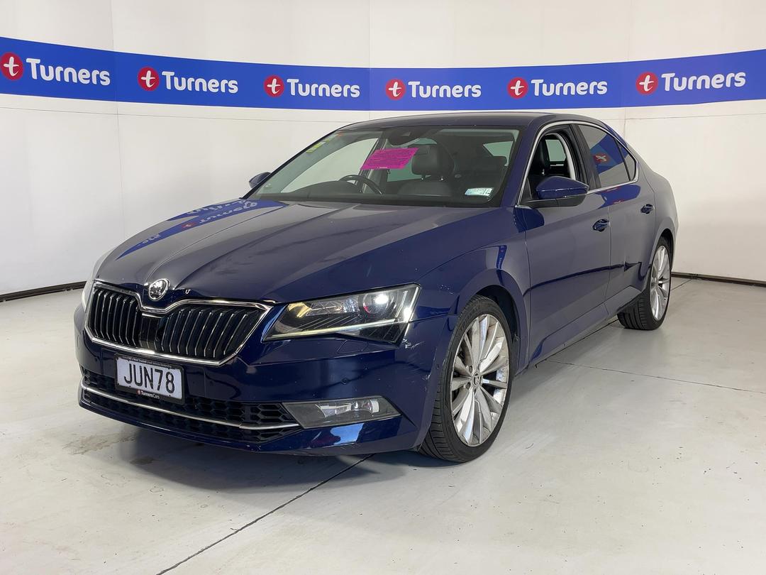 Photo '4' of Skoda Superb