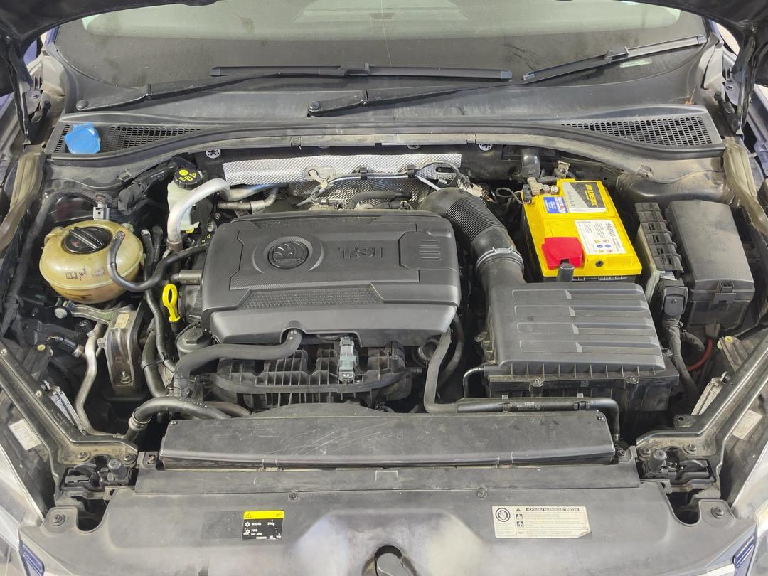 Photo '13' of Skoda Superb