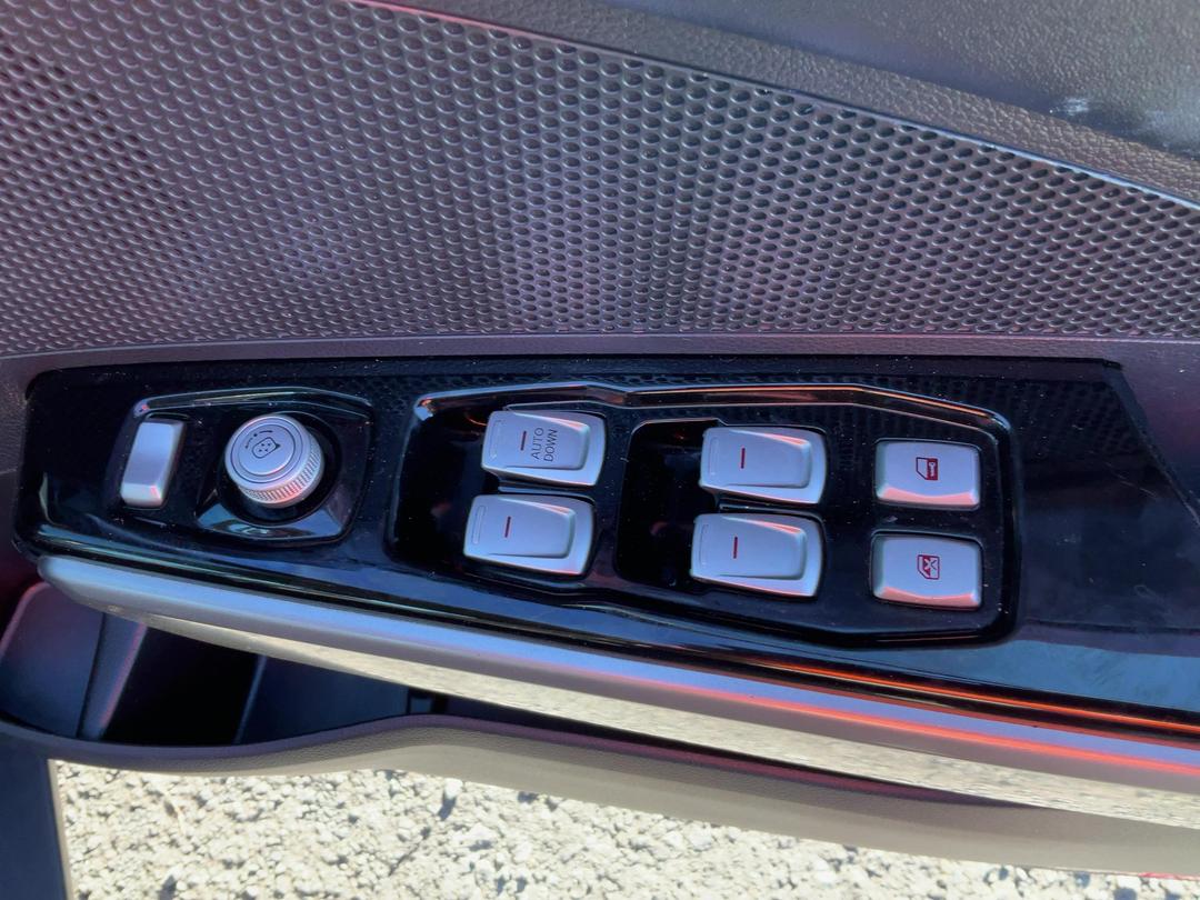 Photo '23' of Ssangyong Tivoli