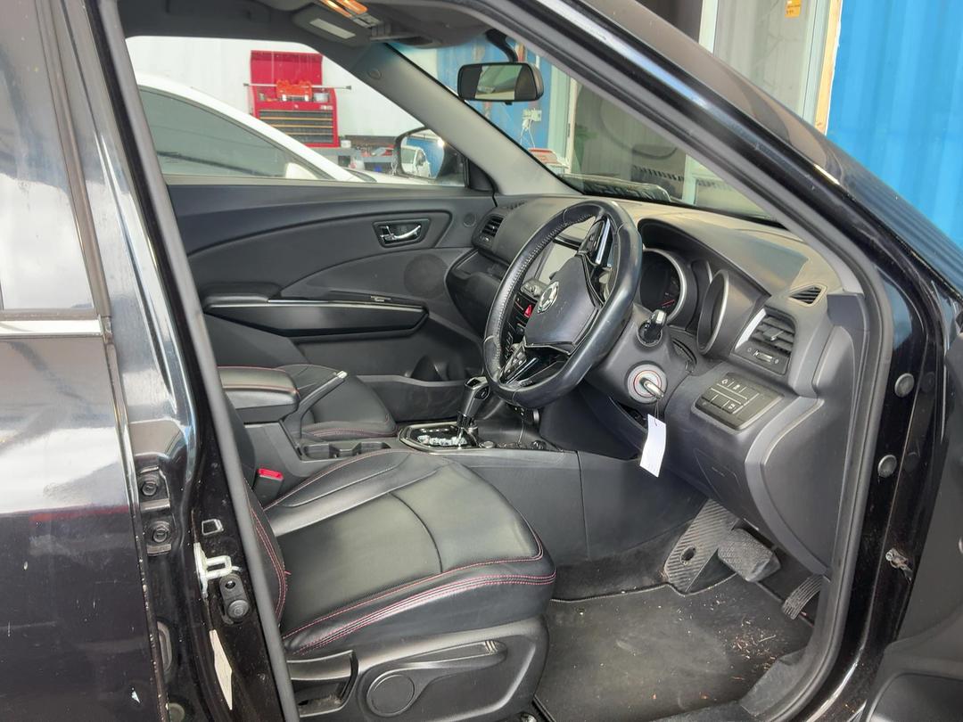 Photo '11' of Ssangyong Tivoli LTD LWB Photo '11' of Ssangyong Tivoli LTD LWB