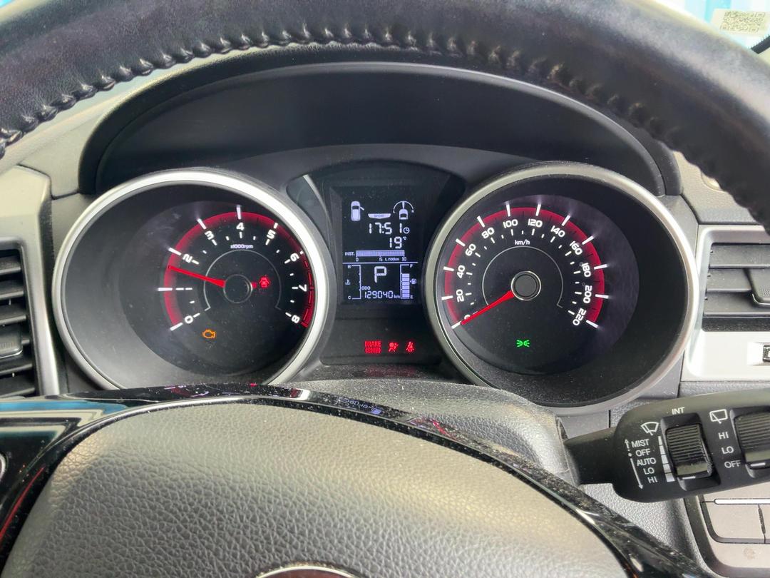 Photo '12' of Ssangyong Tivoli LTD LWB Photo '12' of Ssangyong Tivoli LTD LWB