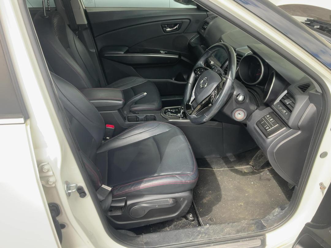 Photo '20' of Ssangyong Tivoli LTD LWB Photo '20' of Ssangyong Tivoli LTD LWB