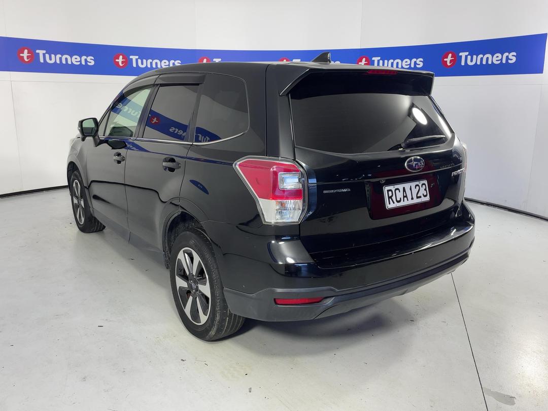 Photo '4' of Subaru Forester