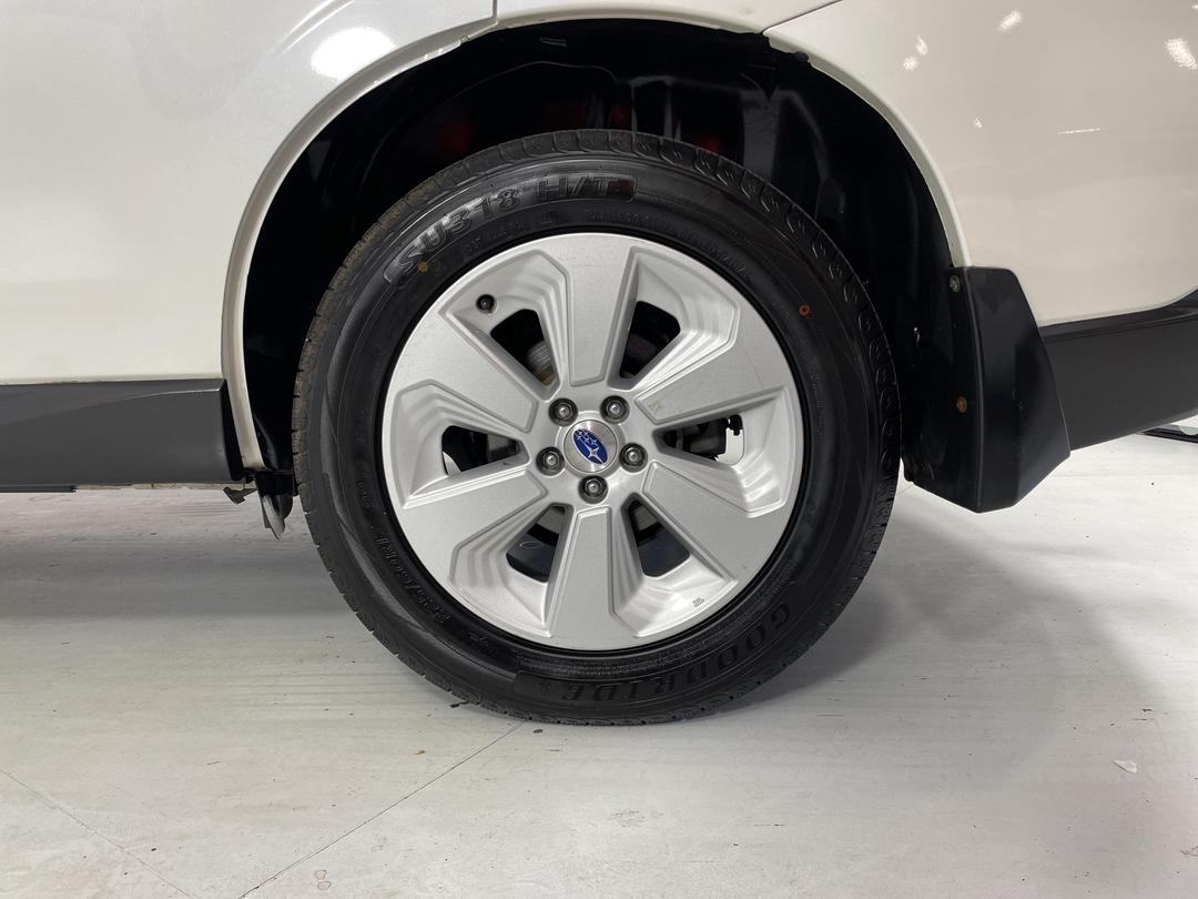 Photo '11' of Subaru Forester