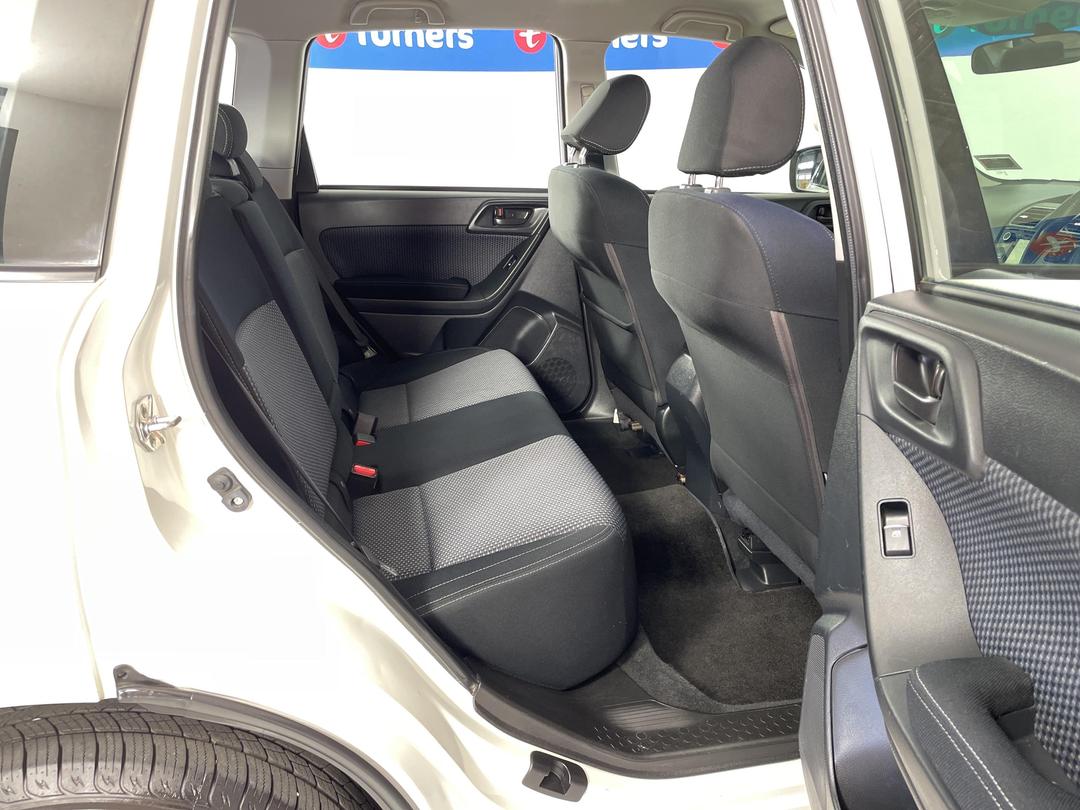 Photo '20' of Subaru Forester