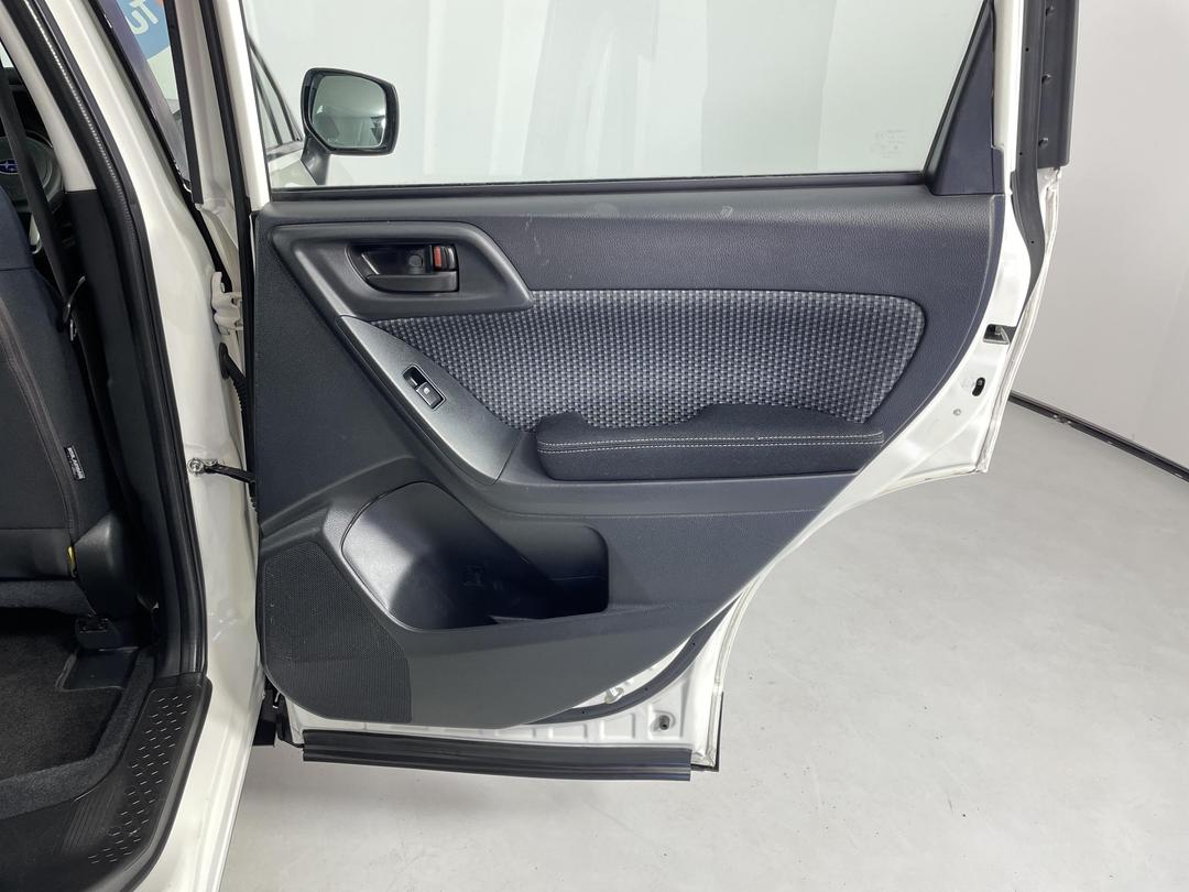 Photo '19' of Subaru Forester