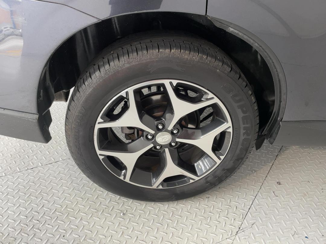 Photo '12' of Subaru Forester