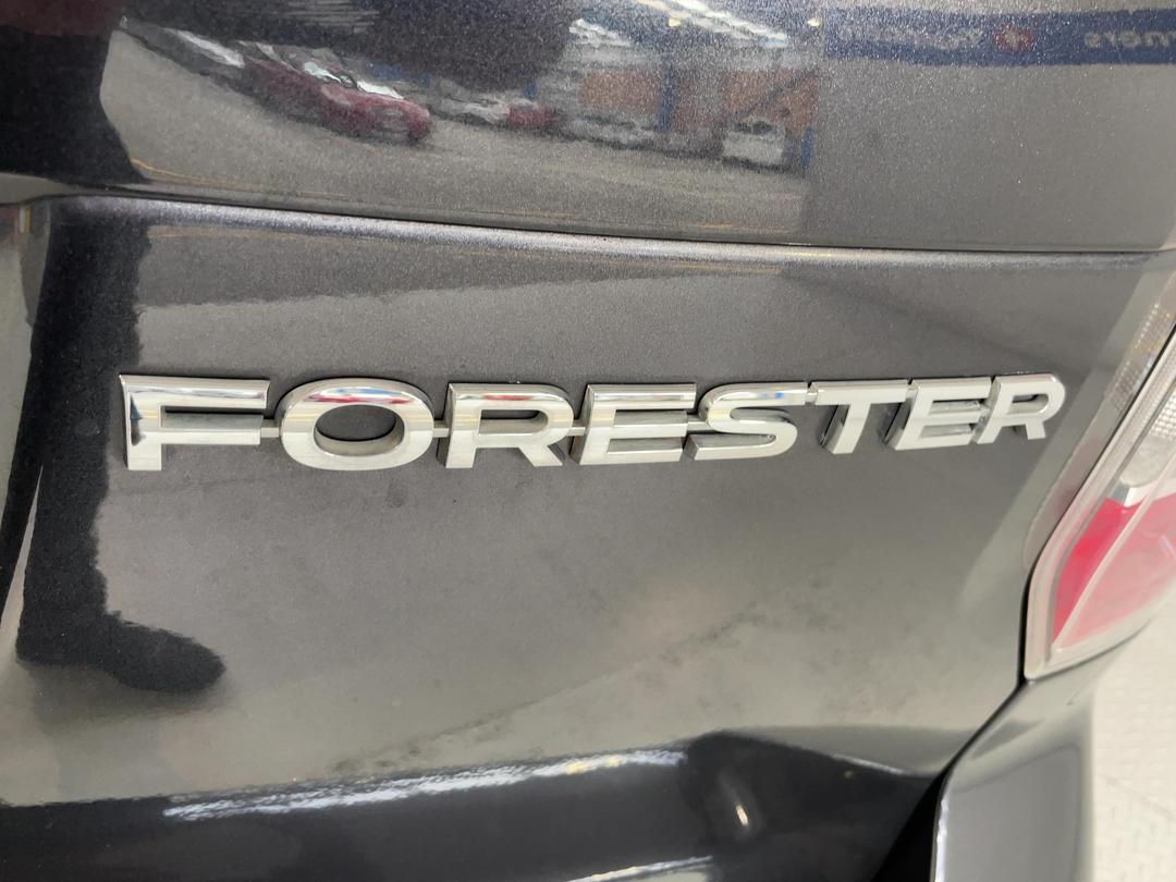 Photo '38' of Subaru Forester