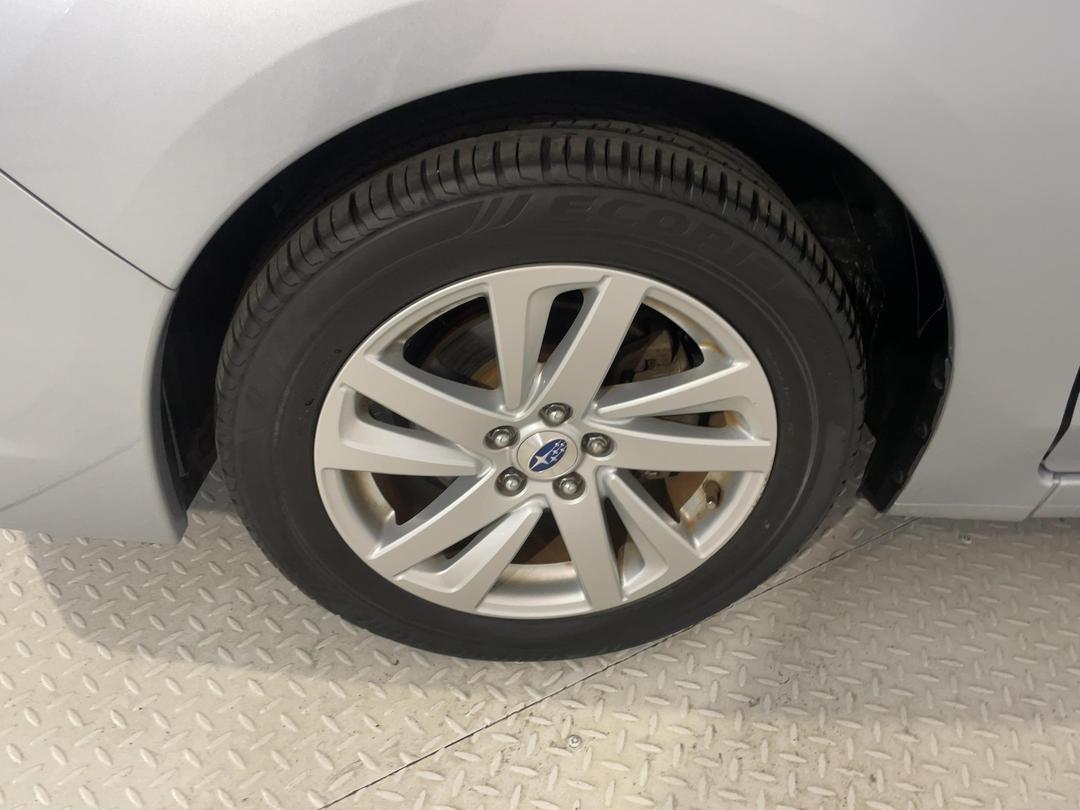 Photo '10' of Subaru Impreza