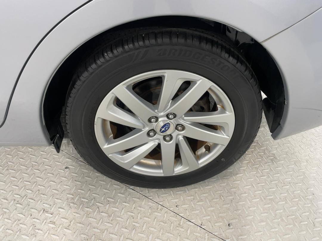 Photo '11' of Subaru Impreza