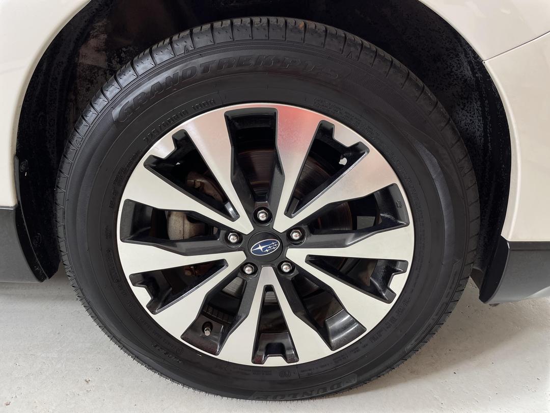 Photo '9' of Subaru Outback