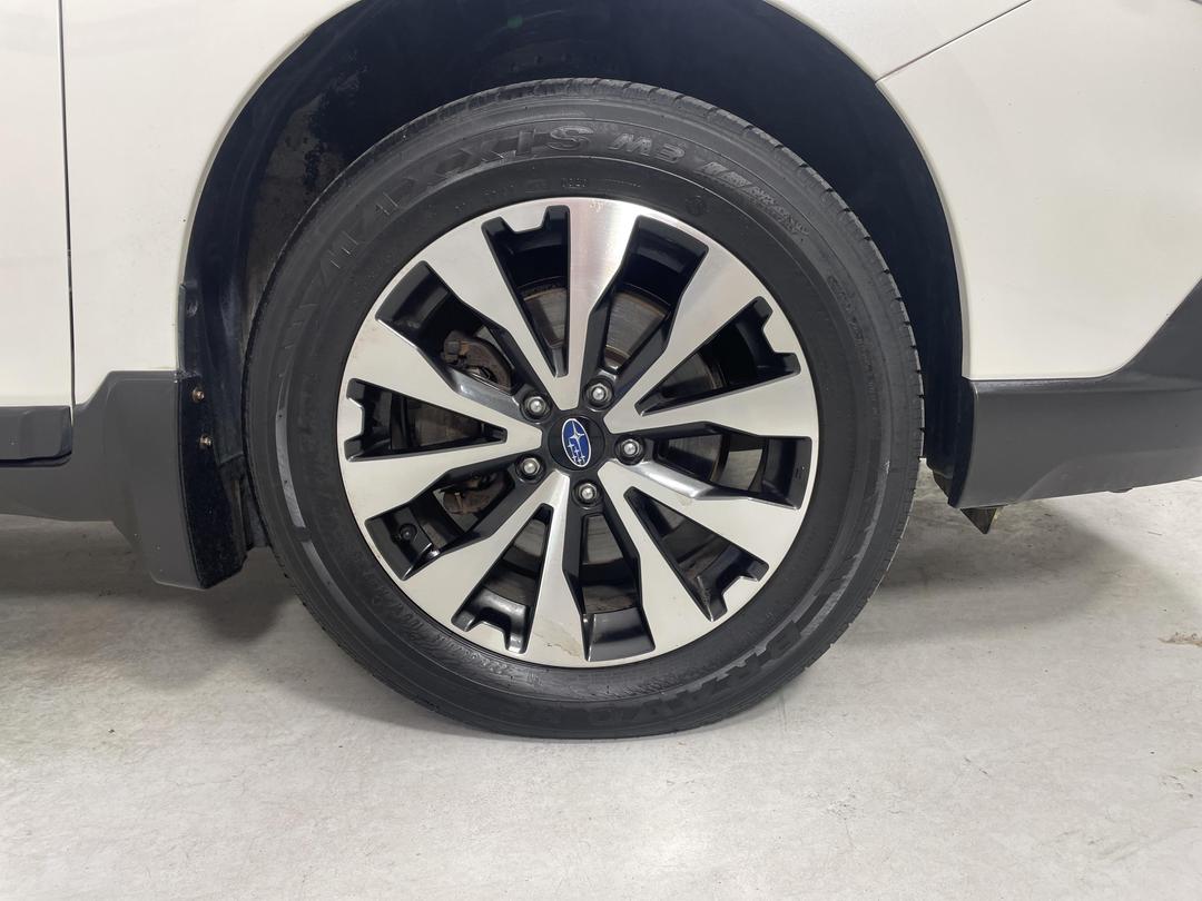 Photo '9' of Subaru Outback