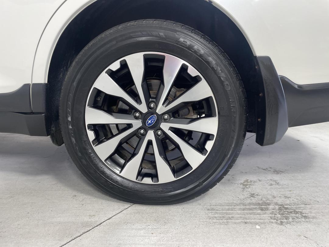 Photo '11' of Subaru Outback